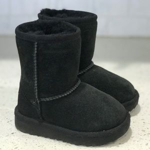 UGG® (Toddler Girls' Classic II Boots)
